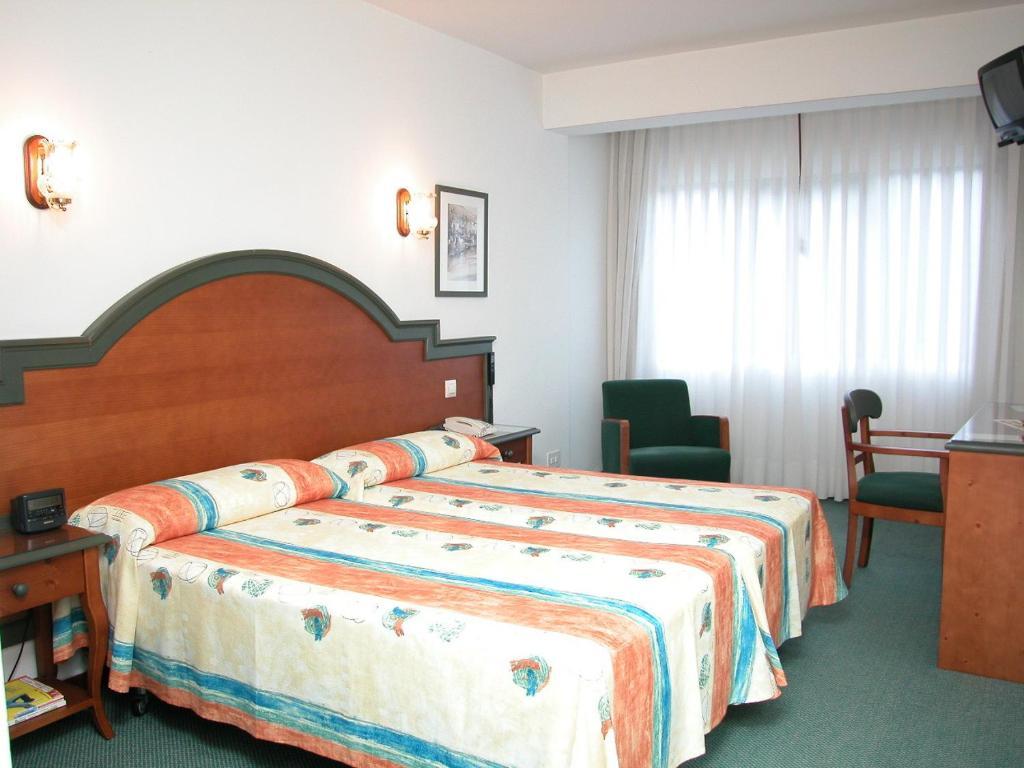 Hotel Touris Ardía Екстериор снимка