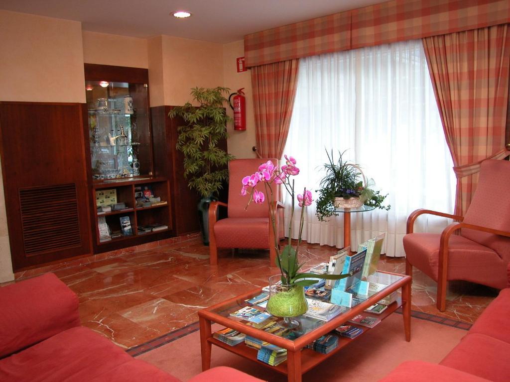 Hotel Touris Ardía Екстериор снимка